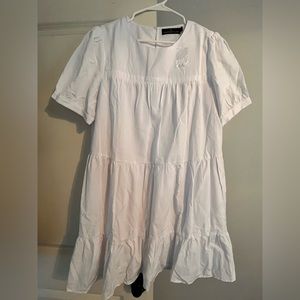 NWOT Tuckernuck Pomander Place white tier dress, size XL
$60 OBO